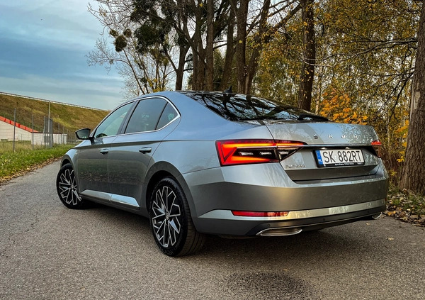 Skoda Superb cena 89900 przebieg: 220000, rok produkcji 2019 z Bytom małe 466